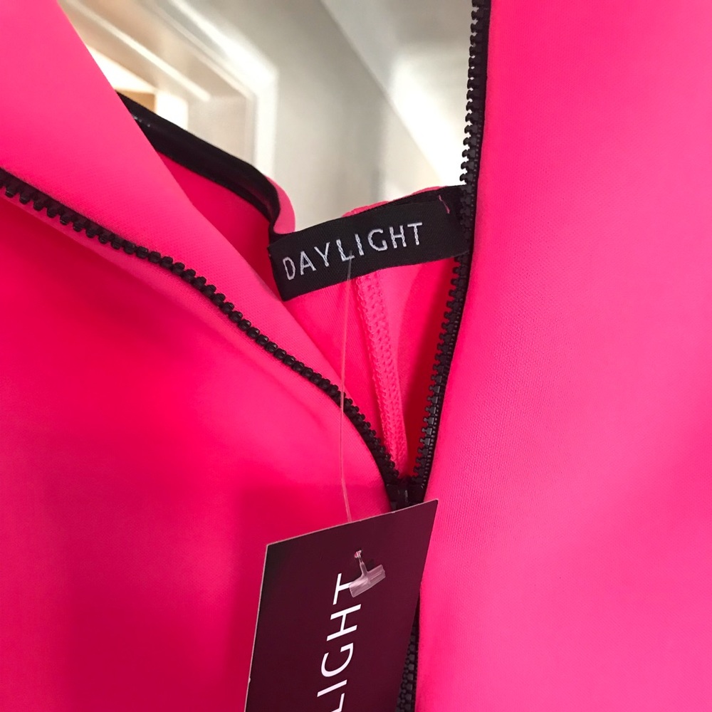NEON PINK NEOPRENE SCUBA DRESS 🎀 - Picture 5 of 14